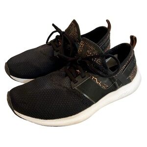 New Balance Leopard Print sneakers tennis shoes size 9